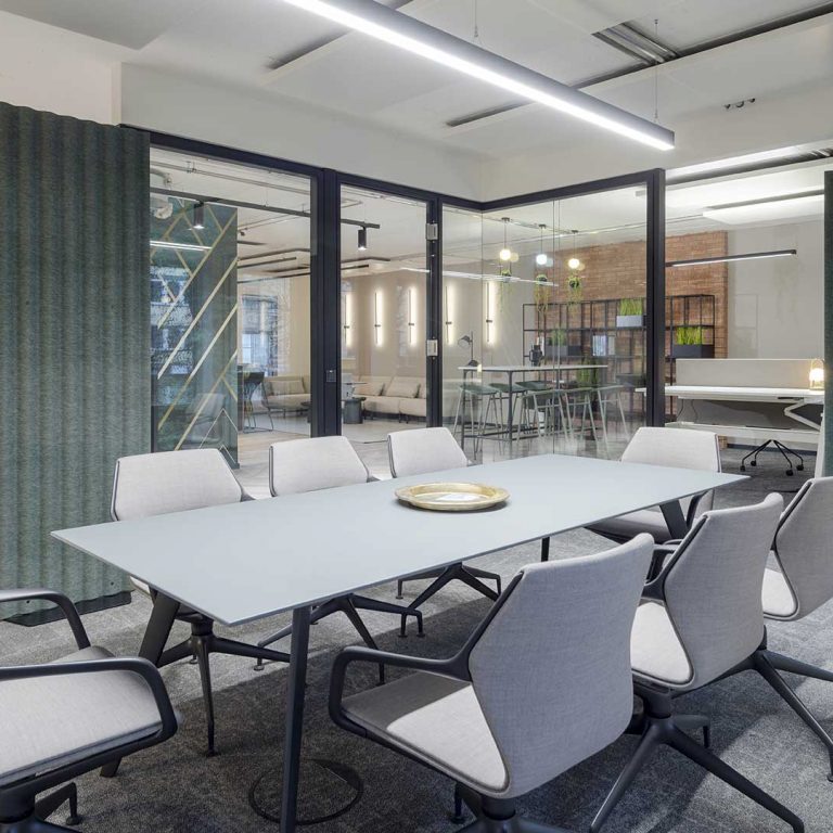 03 office design meetingroom newwork Frankfurt amarooconcept kontorhaus